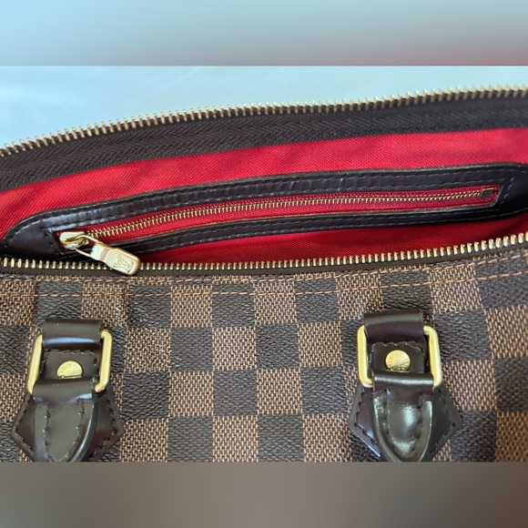 Louis Vuitton Speedy 30 - Picture 12 of 17